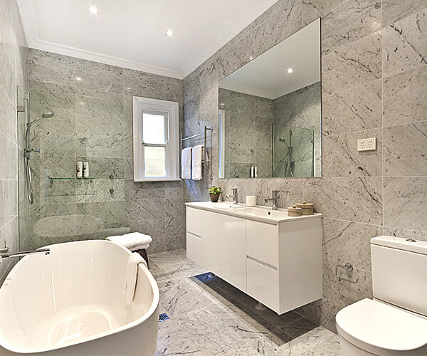 bathroom De-clutter