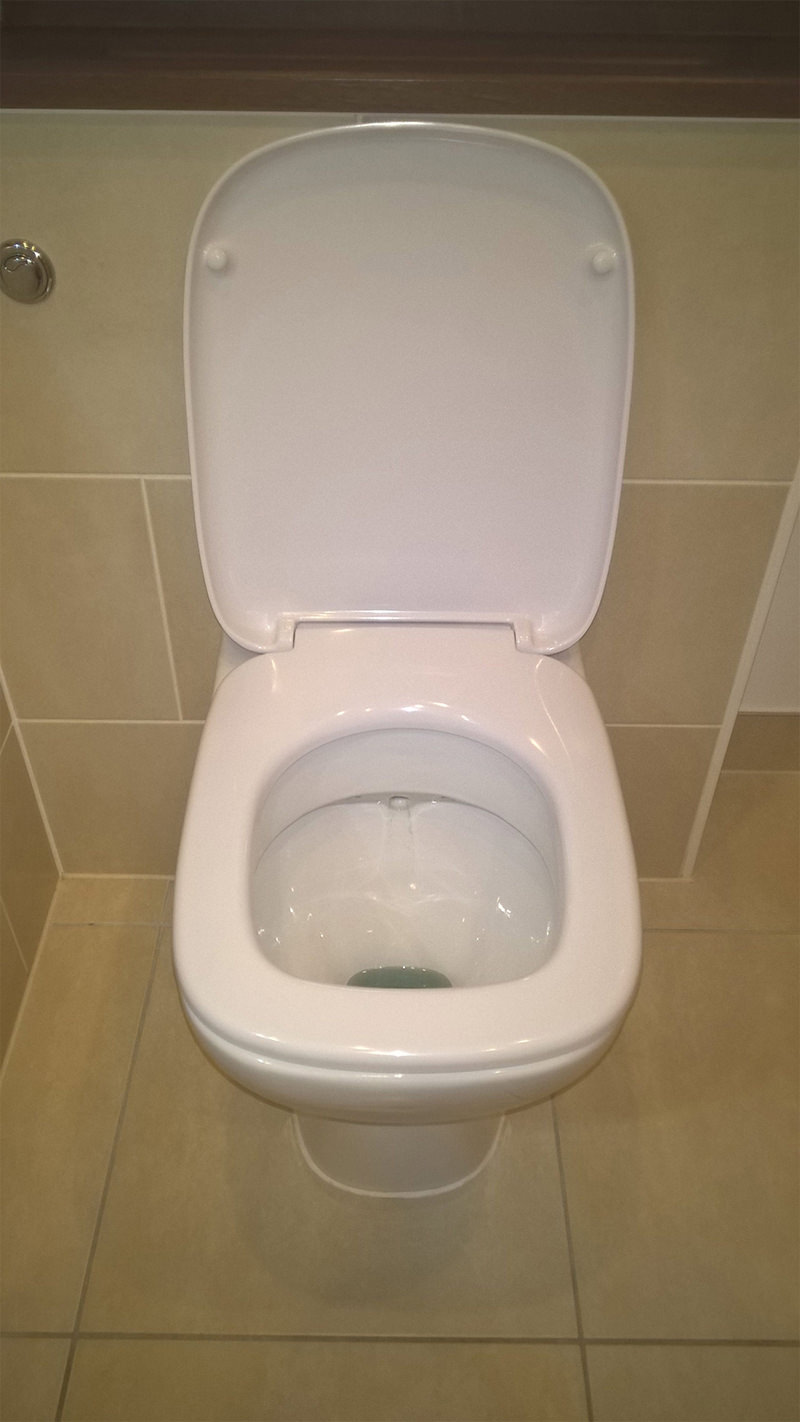 Twyford Moda Toilet Seat And Cover With Soft Closing Mechanism MD7851WH
