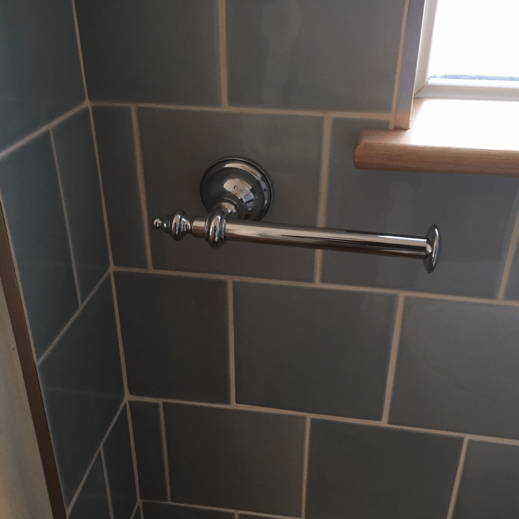 Imperial Avignon Wall Mounted Toilet Roll Holder XD20190100