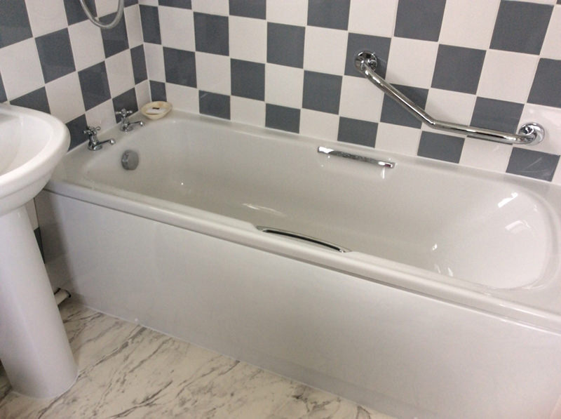 trojan granada bath 8mm thick acrylic