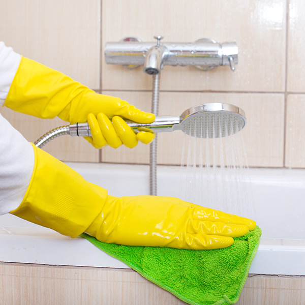 clean a bath