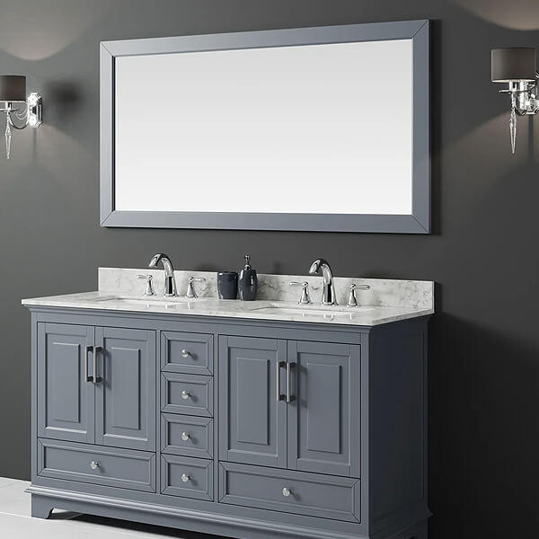 Two sinks, one horizontal mirror
