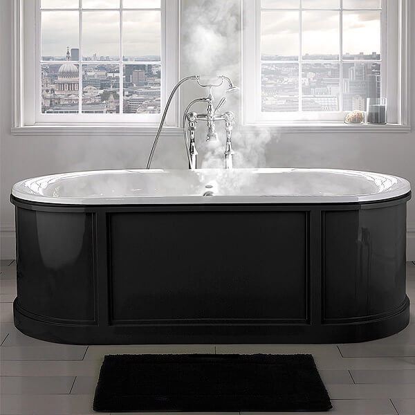 Free-standing bathtub
