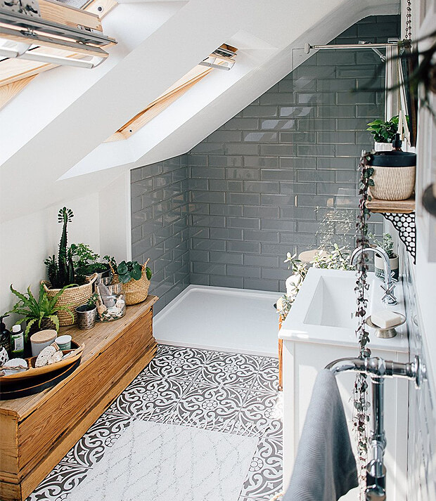 Grey & White Bathroom Decor