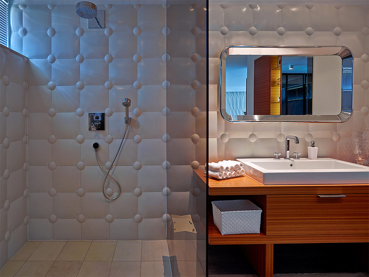 Tiles in Square and Dots